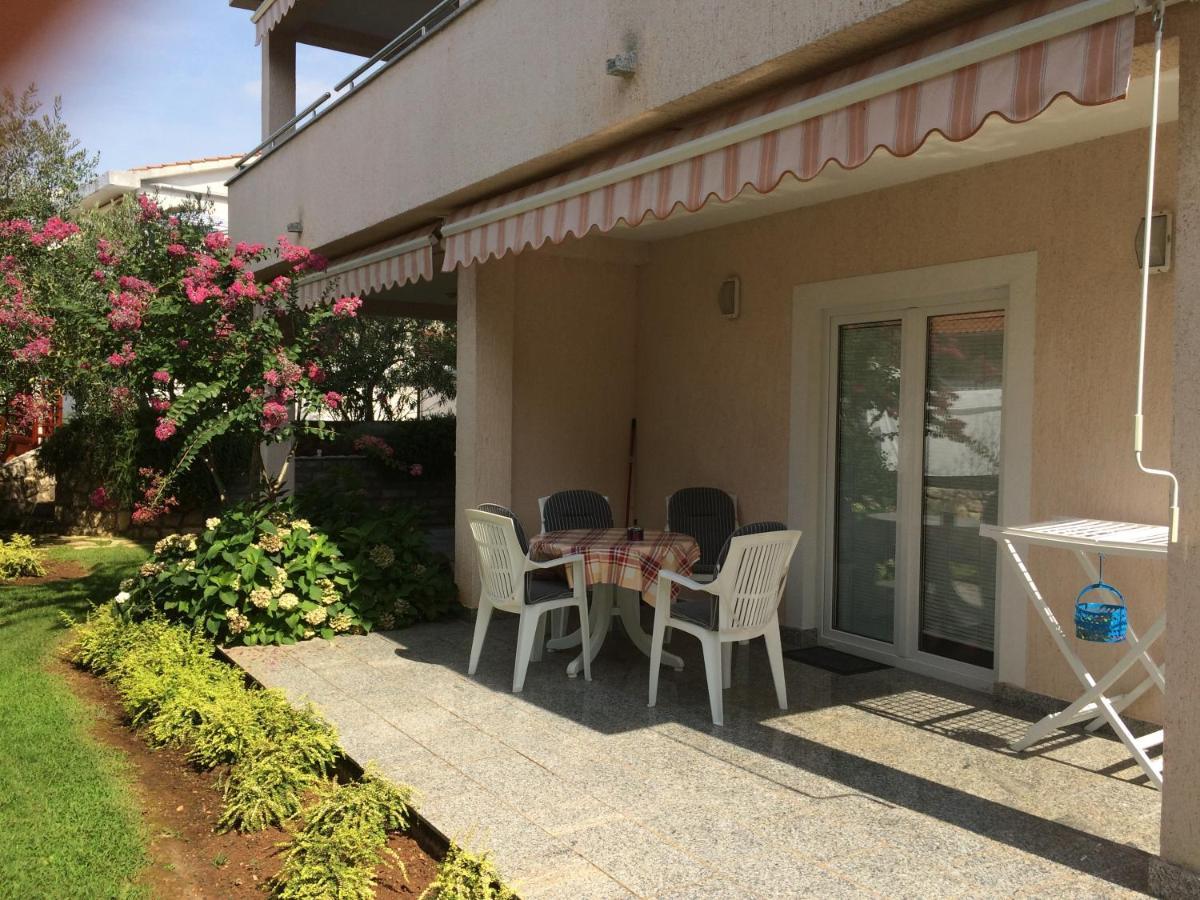 Apartments Malinska - Apartment 1 ภายนอก รูปภาพ