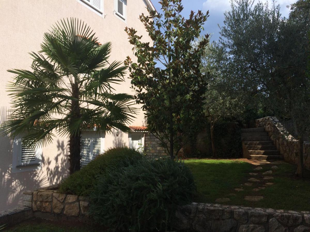 Apartments Malinska - Apartment 1 ภายนอก รูปภาพ