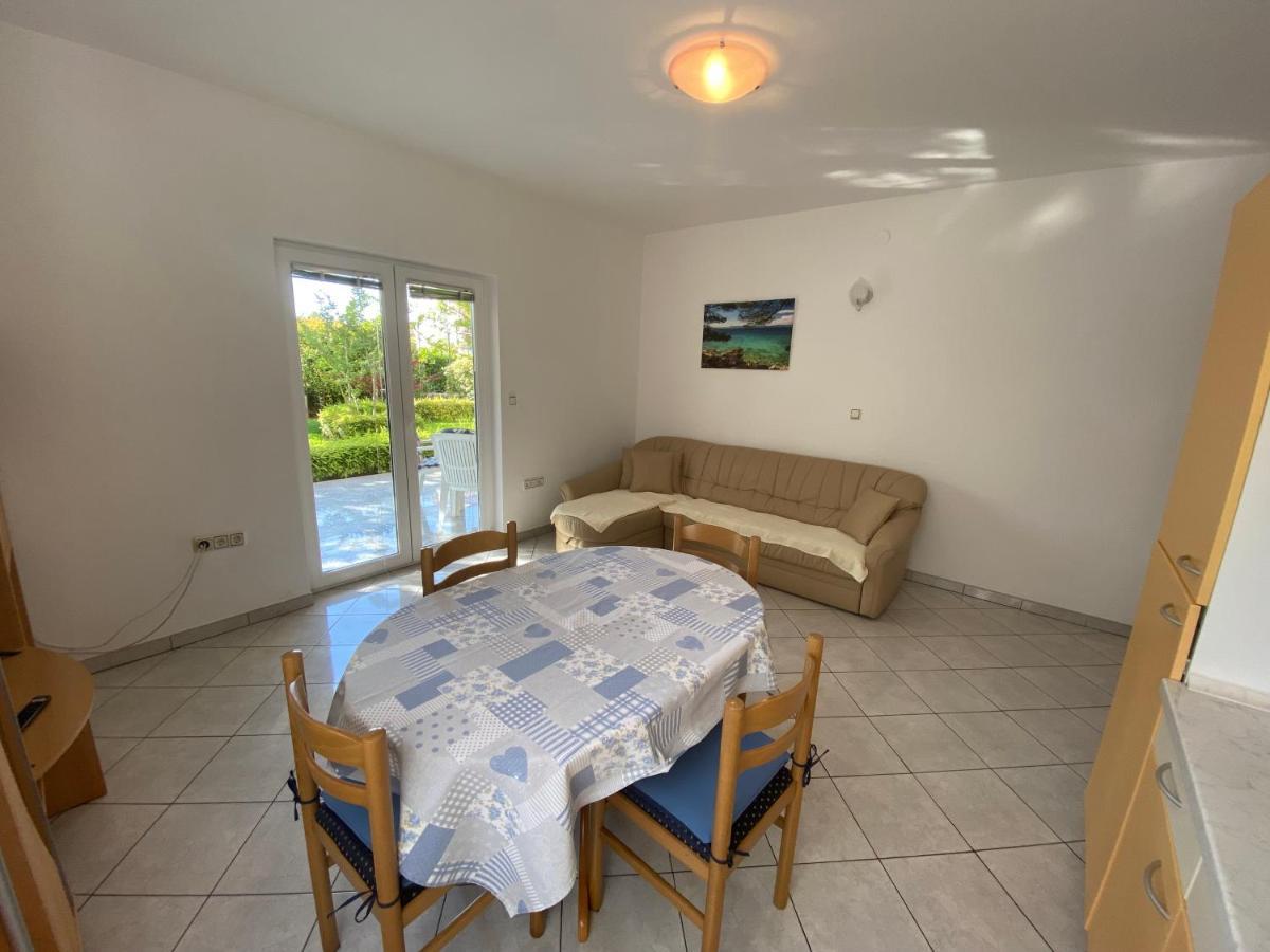 Apartments Malinska - Apartment 1 ภายนอก รูปภาพ